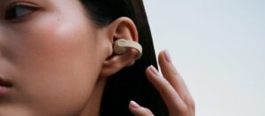 オープン型でも低音＆高音質　ゼンハイザー「ACCENTUM Clip」がLDAC対応で登場